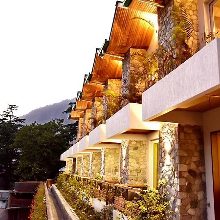 Season Hotel Nainital Exterior photo