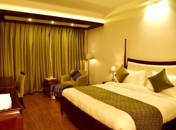 Season Hotel Nainital Exterior photo