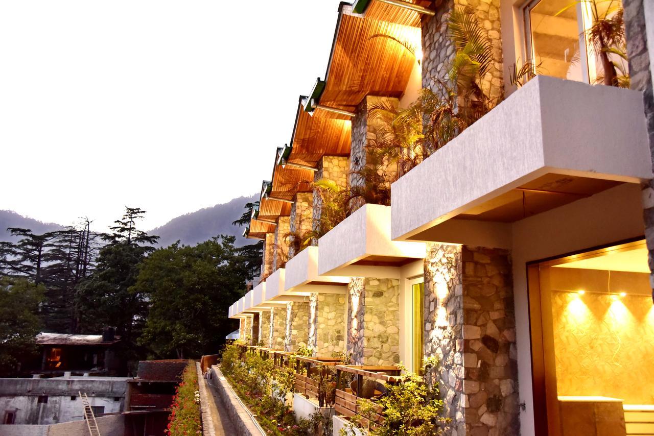Season Hotel Nainital Exterior photo