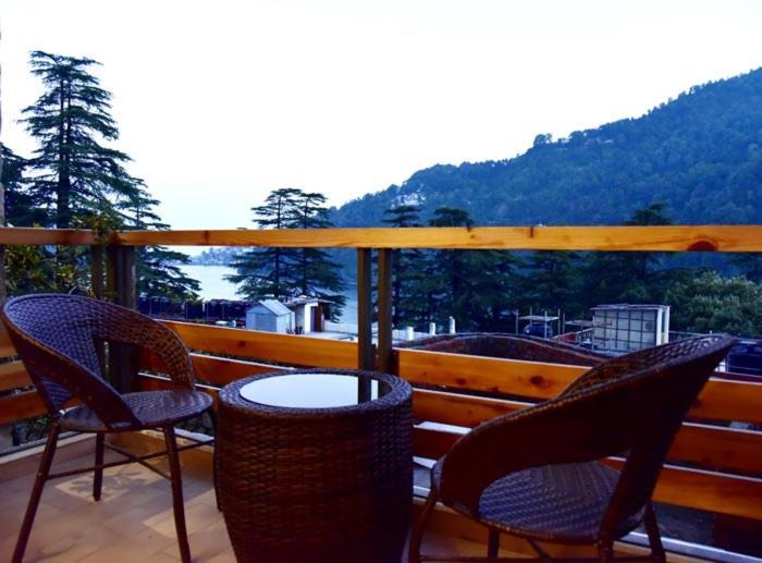 Season Hotel Nainital Exterior photo
