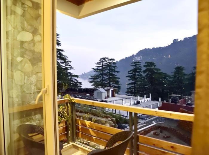Season Hotel Nainital Exterior photo